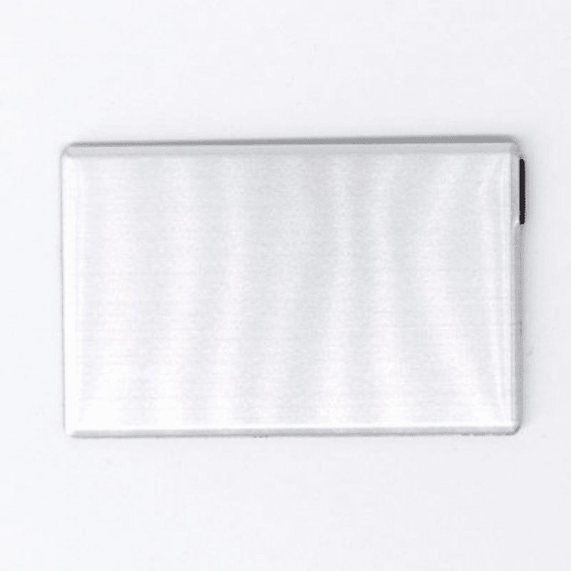 TARJETA DE ALUMINIO DE 8GB PLATA Mod. 06-USB107-PL